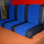 Die Rücksitze eines Vans.