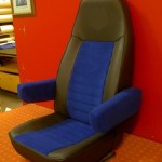 Der Fahrersitz eines T4.